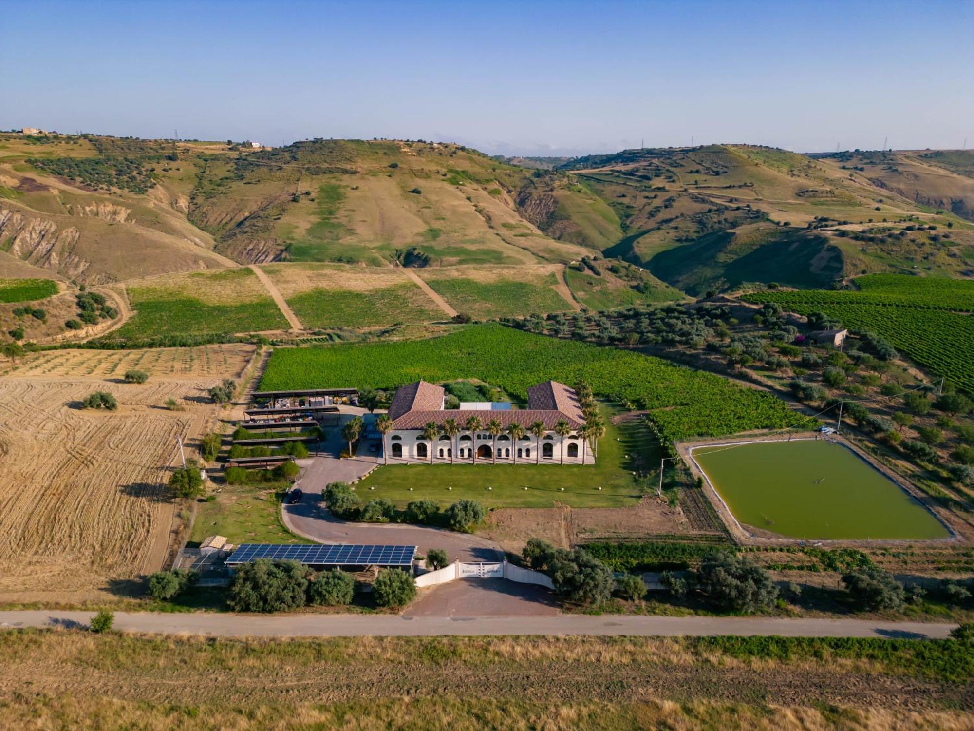 Judeka Agriresort Кальтаджіроне Екстер'єр фото
